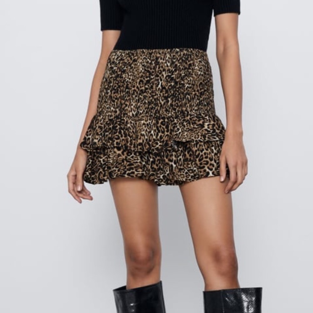 ZARA leopard print skort